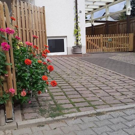Zimmer Frei 3 Wiesbaden Dış mekan fotoğraf