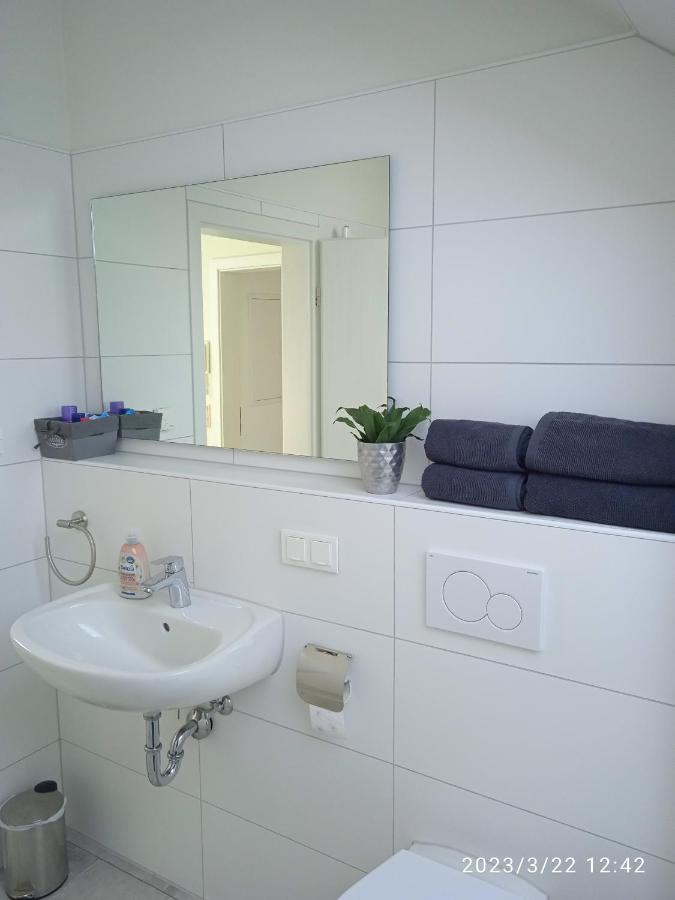 Zimmer Frei 3 Wiesbaden Dış mekan fotoğraf