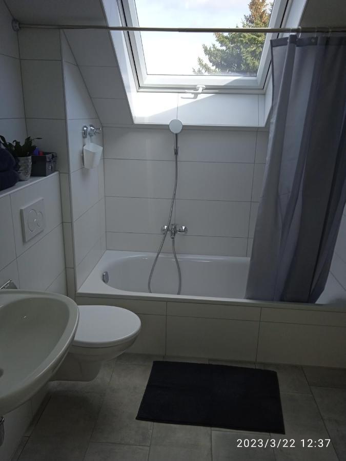 Zimmer Frei 3 Wiesbaden Dış mekan fotoğraf
